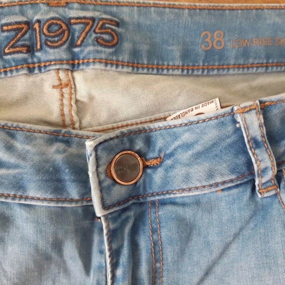 Zara denims jeans - Picture 3 of 3